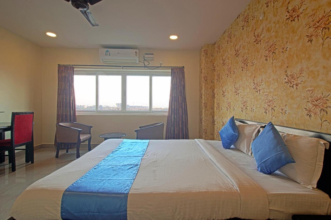 Hotel Ns Royal Emirates With 3Hr Early Check In Hyderabad Bagian luar foto