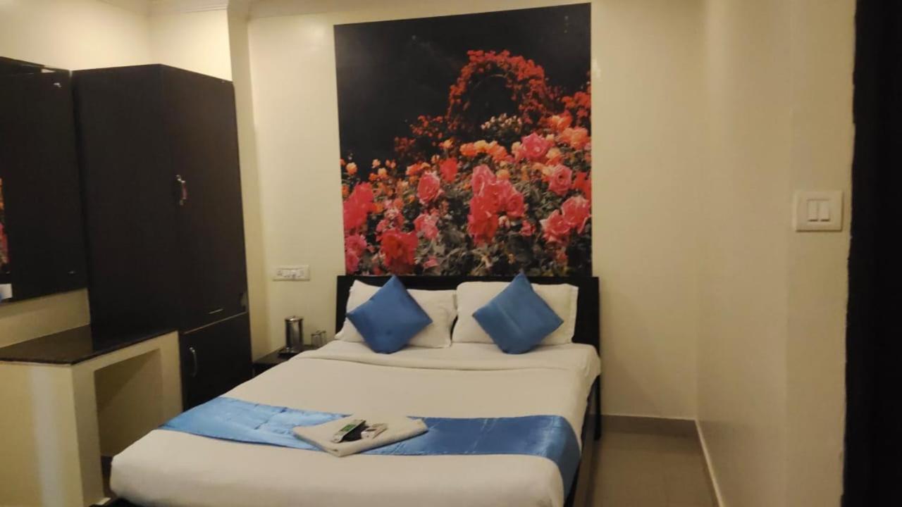 Hotel Ns Royal Emirates With 3Hr Early Check In Hyderabad Bagian luar foto