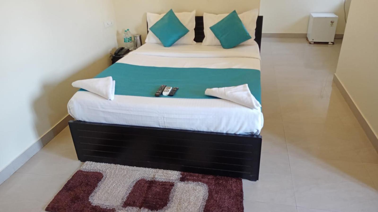 Hotel Ns Royal Emirates With 3Hr Early Check In Hyderabad Bagian luar foto